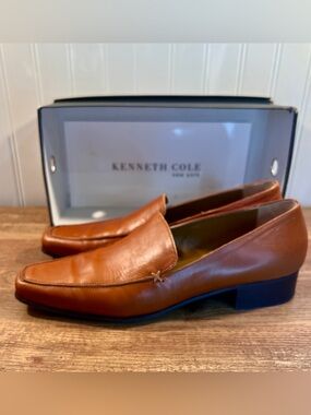Vintage Kenneth Cole New York Men's Leather Slip-On Loafers in Cognac Brown